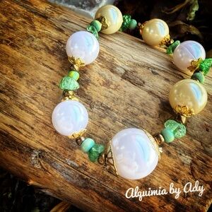 ODDITY + White Pearl Bracelet with green raw quartz Stone and Silver Accents